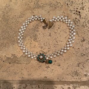 Elegant Pearl Necklace with Gold Accents